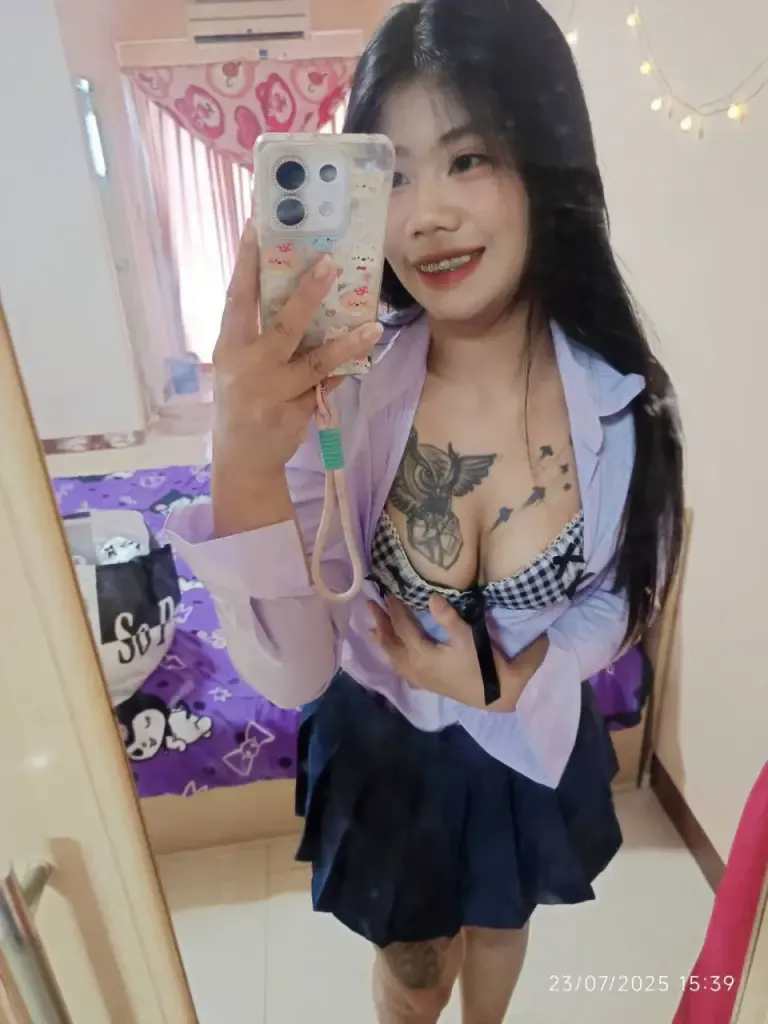 น้อง พลอยไส่ - ภาพที่ 4